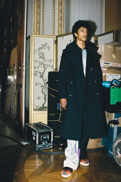 Look 3